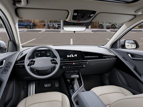 New 2025 Kia Niro EX Touring image 15