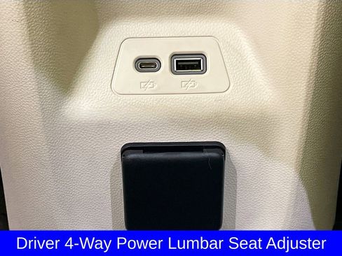 Used 2022 Buick Envision Avenir w/ Premium Seat Package image 30