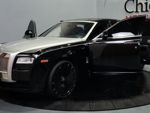 Used 2014 Rolls-Royce Ghost RWD image 18