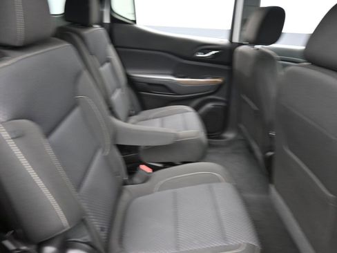 Used 2023 GMC Acadia SLE w/ Driver Convenience Package image 19