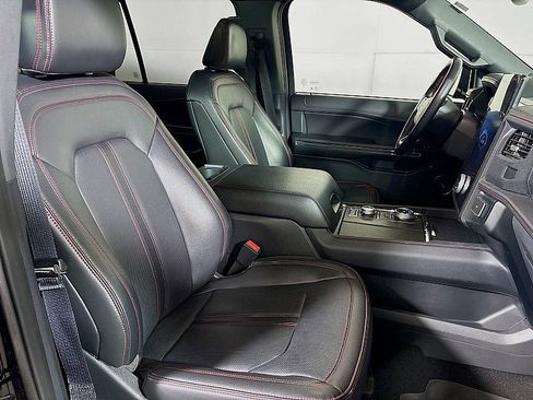Used 2024 Ford Expedition Limited AWD/4WD image 31
