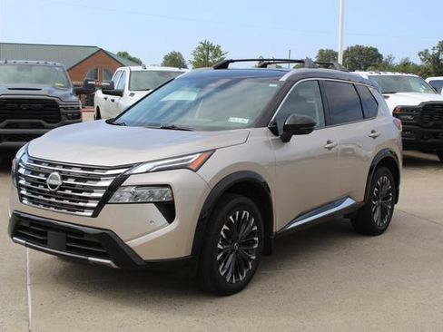 Used 2026 Nissan Rogue Platinum w/ Platinum Premium Package AWD/4WD image 1