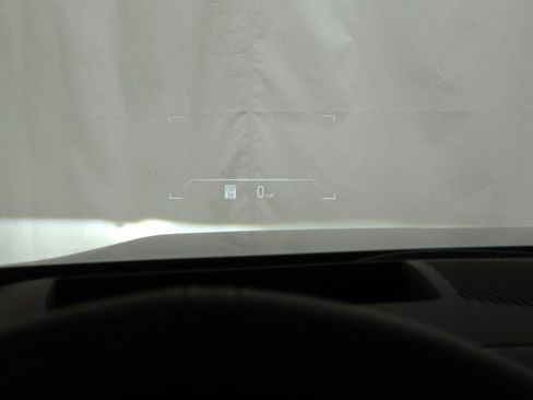 New 2026 BMW 550e xDrive image 18