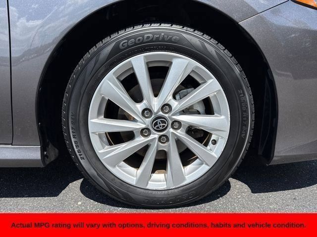 Used 2023 Toyota Camry LE FWD image 28