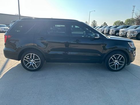 Used 2016 Ford Explorer Sport w/ Equipment Group 401A AWD/4WD image 39