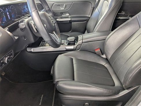 Used 2020 Mercedes-Benz GLB 250 GLB 250 image 14