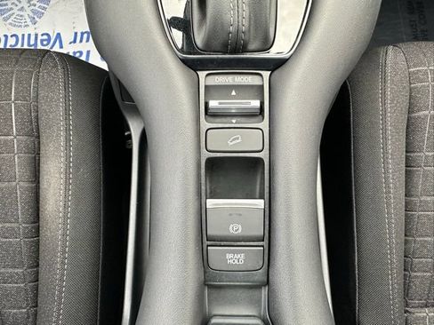 Used 2024 Honda HR-V LX image 33