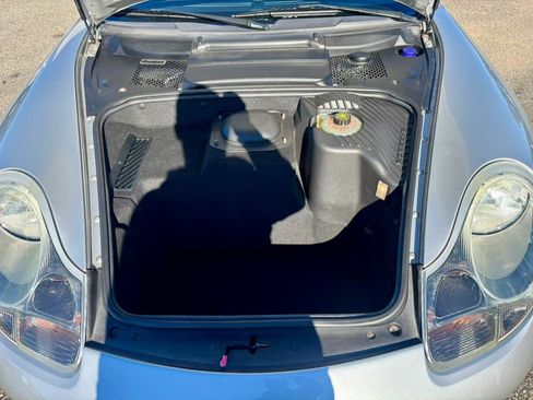 Used 2001 Porsche 911 Carrera 4 image 21