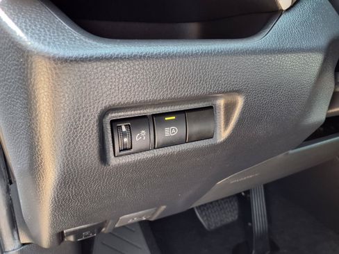 Used 2024 Toyota RAV4 XLE AWD/4WD image 23