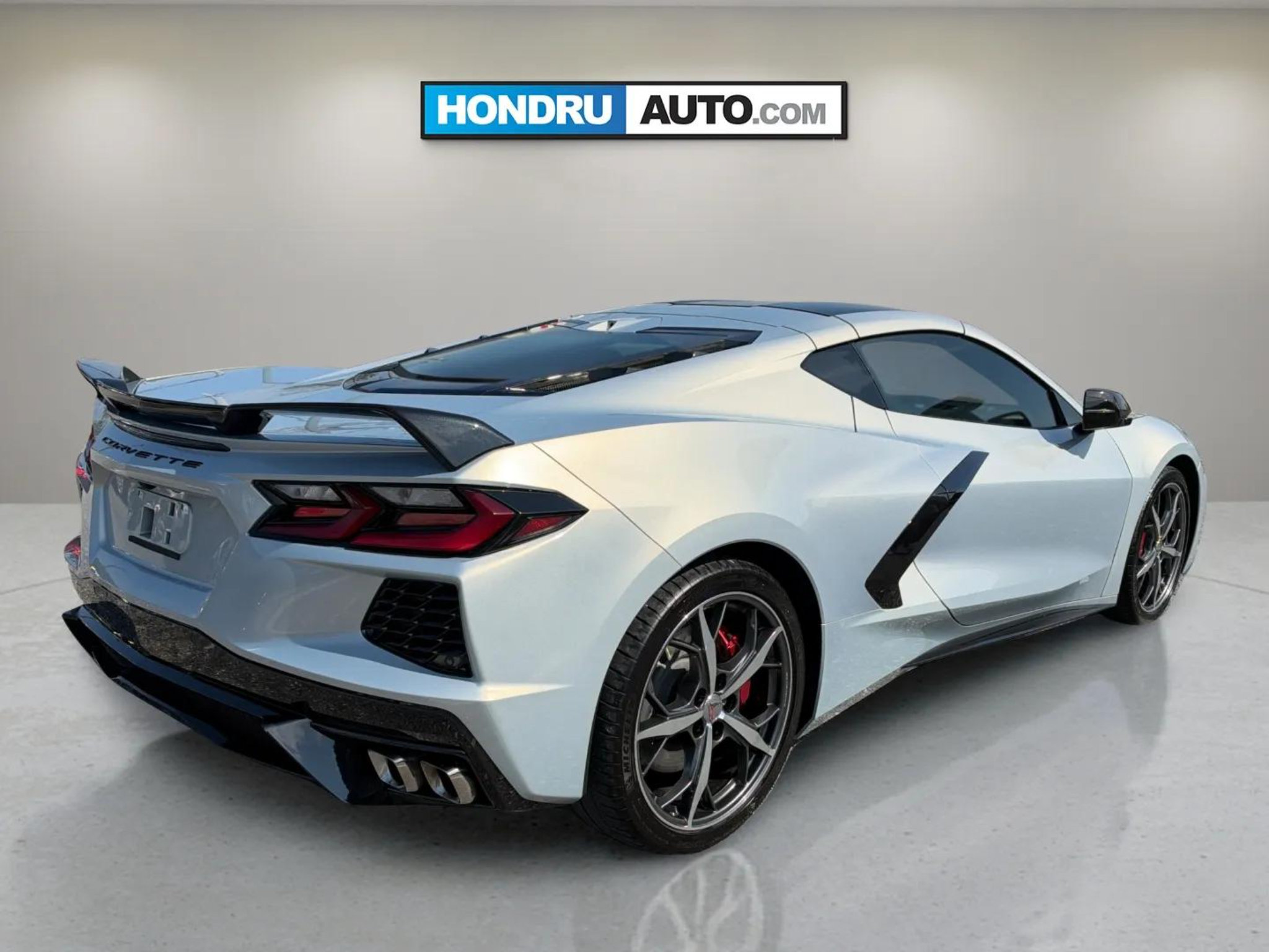 Used 2021 Chevrolet Corvette Stingray Premium Cpe w/ Z51 Performance Package RWD image 9