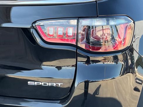 Used 2021 Jeep Compass Sport image 17