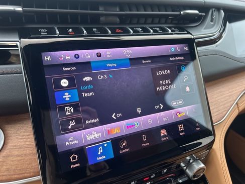New 2025 Jeep Grand Cherokee Summit AWD/4WD image 44