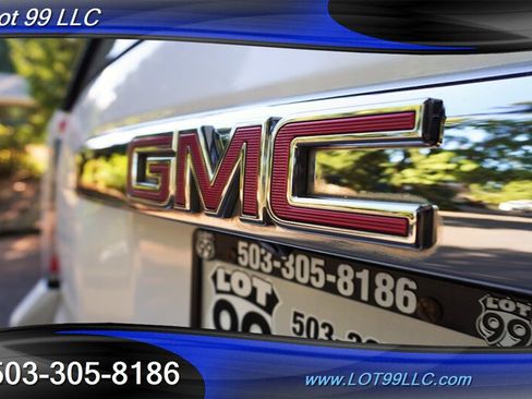 Used 2017 GMC Yukon Denali w/ Open Road Package AWD/4WD image 41