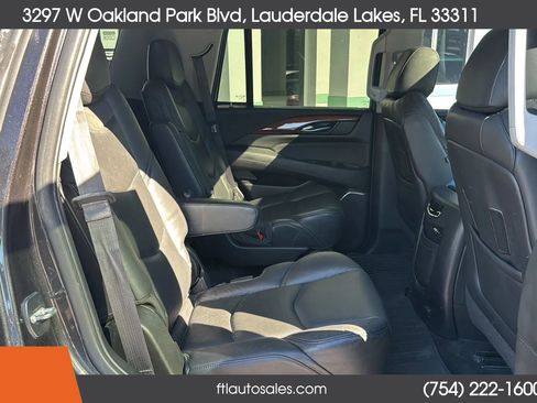 Used 2015 Cadillac Escalade Premium image 45