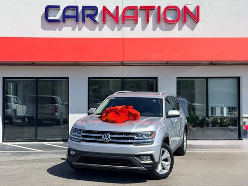 Used 2018 Volkswagen Atlas SE FWD image 2