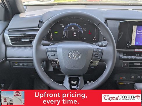 Used 2026 Toyota Camry SE FWD image 14