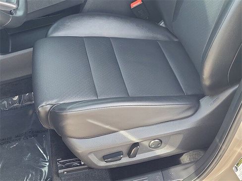 Certified 2025 Nissan Rogue SV w/ SV Premium Package image 24