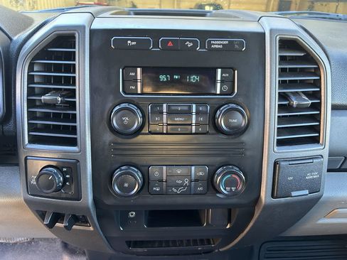 Used 2019 Ford F250 XL w/ Power Equipment Group image 5