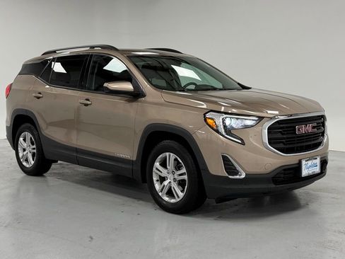 Used 2018 GMC Terrain SLE w/ Driver Convenience Package image 5