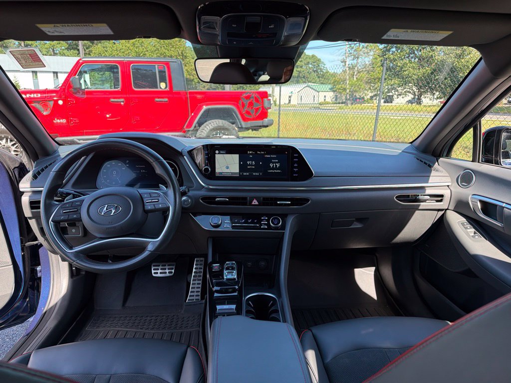 Certified 2021 Hyundai Sonata SEL Plus w/ Tech Package FWD image 12