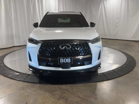 Certified 2026 INFINITI QX60 Sport w/ Dark Cargo Package AWD/4WD image 9