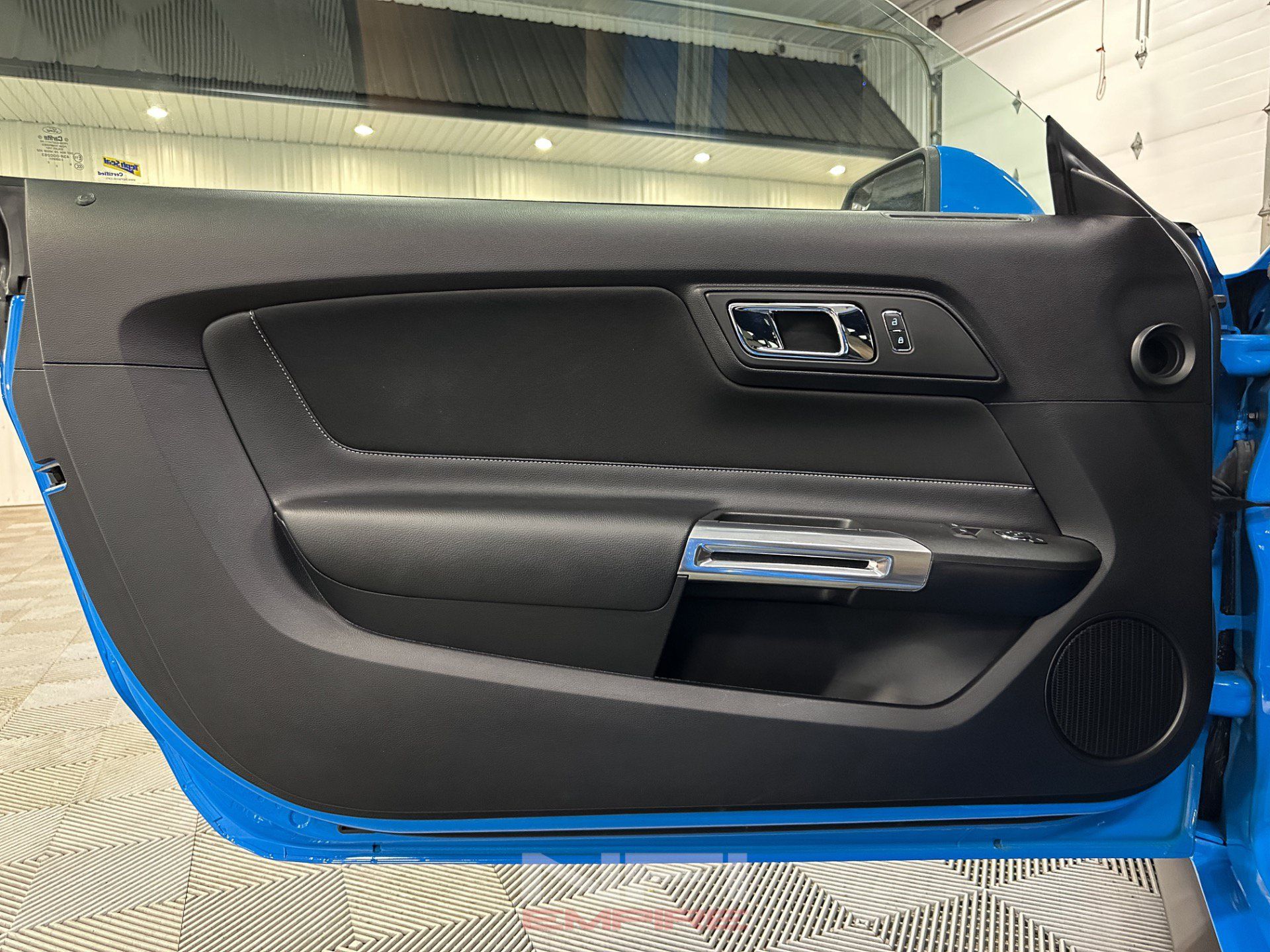 Used 2017 Ford Mustang GT RWD image 30