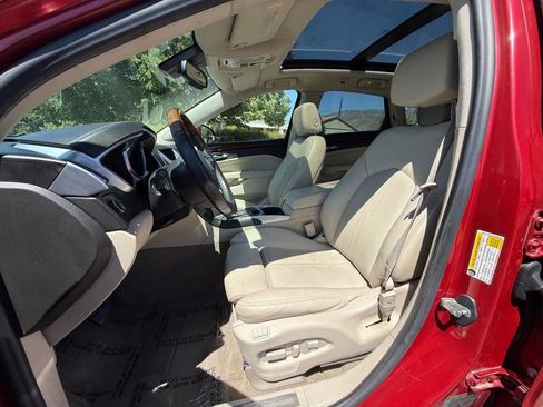 Used 2010 Cadillac SRX Luxury AWD/4WD image 9