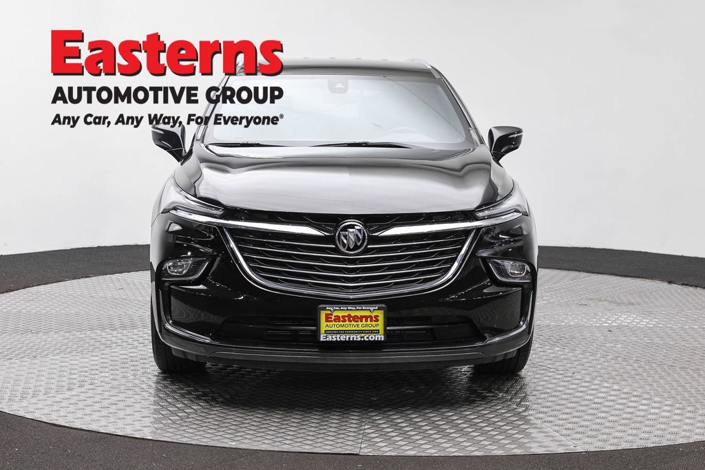 Used 2023 Buick Enclave Essence FWD image 4