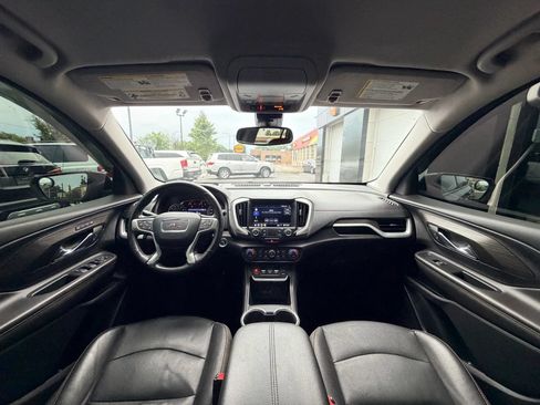 Used 2021 GMC Terrain SLT w/ Elevation Edition FWD image 13
