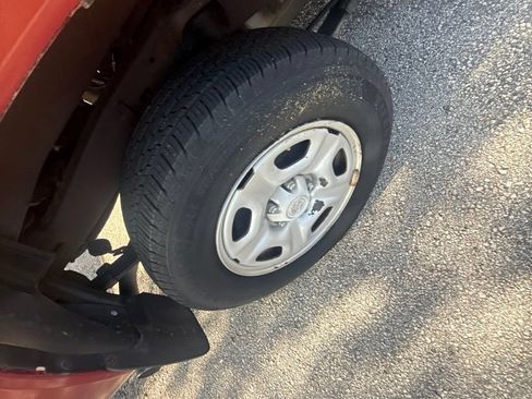 Used 2006 Toyota Tacoma 2WD Regular Cab image 37