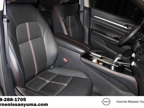 Used 2023 Nissan Altima 2.5 SR FWD image 6