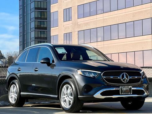 Certified 2026 Mercedes-Benz GLC 300 4MATIC image 1