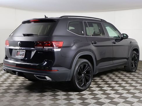 Used 2023 Volkswagen Atlas SE w/ Black Wheel Package AWD/4WD image 10