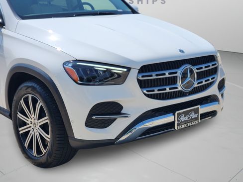 Used 2024 Mercedes-Benz GLE 450 4MATIC image 36