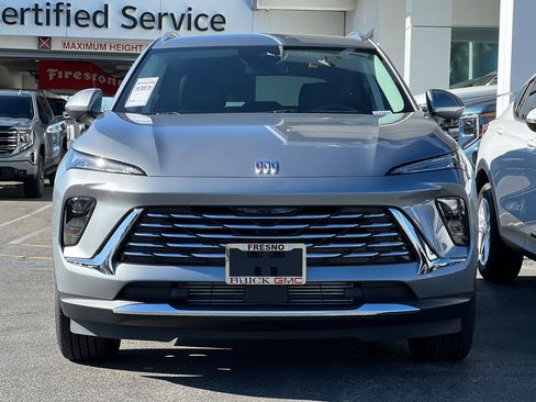 New 2026 Buick Envision Preferred image 3