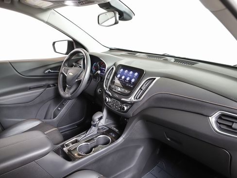 Used 2022 Chevrolet Equinox Premier image 9