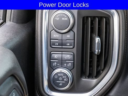 Used 2022 GMC Sierra 1500 AT4 w/ AT4 Premium Package AWD/4WD image 23