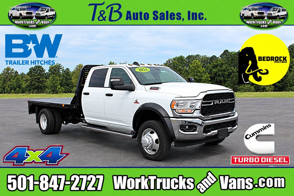 Used 2024 RAM 5500 Tradesman w/ Chrome Appearance Group AWD/4WD image 1