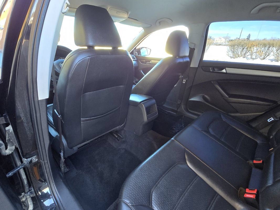 Used 2014 Volkswagen Passat 2.5 S FWD image 18