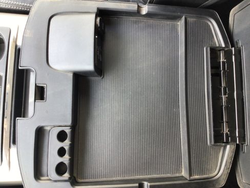 Used 2015 RAM 3500 Laramie w/ Cold Weather Group AWD/4WD image 15
