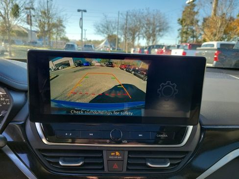 Used 2024 Nissan Altima 2.5 SR w/ SR Premium Package image 30