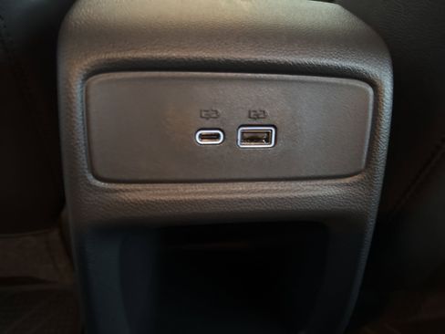 New 2026 Chevrolet Trax RS w/ Sunroof Package image 13