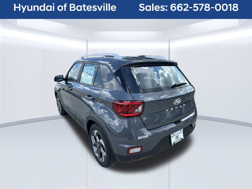 New 2026 Hyundai Venue SEL FWD image 6
