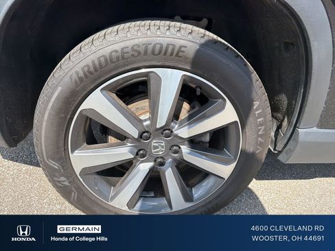 Used 2023 Honda Pilot Touring image 5