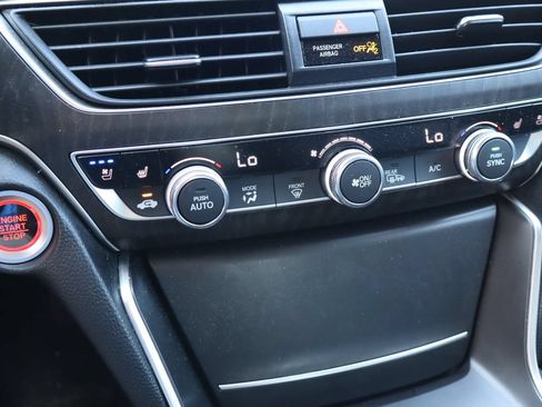 Used 2020 Honda Accord Touring image 24