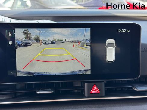 New 2026 Kia Carnival EX image 16