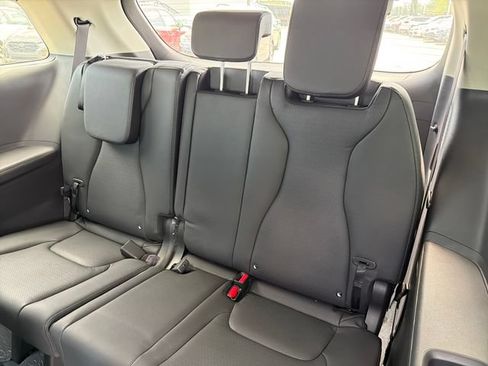 New 2027 Kia Carnival SX Prestige FWD image 21