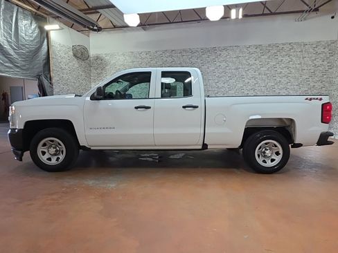 Used 2019 Chevrolet Silverado 1500 W/T AWD/4WD image 4