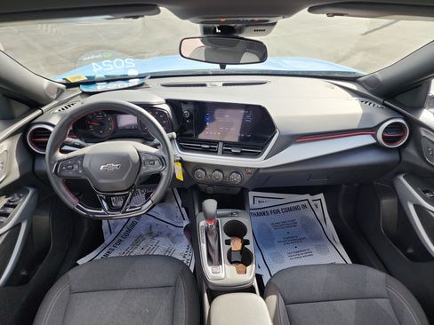 Certified 2024 Chevrolet Trax RS image 23