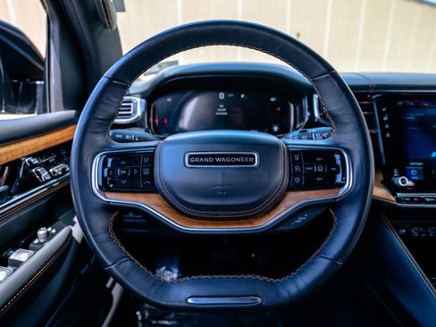 Used 2024 Jeep Grand Wagoneer L Series III AWD/4WD image 14